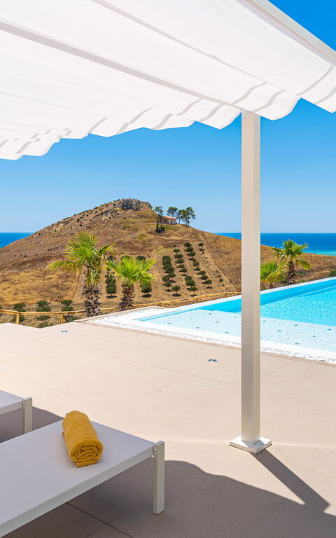 Villa Domizia: Keer bekeken, zwembad