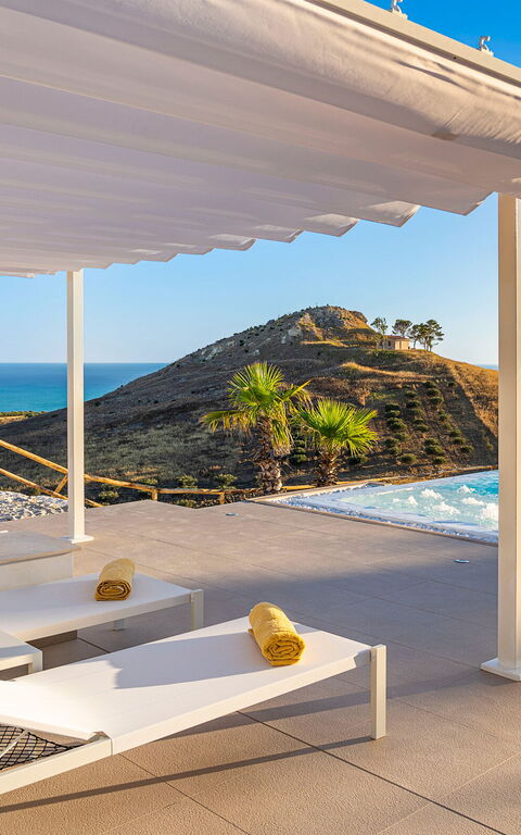 Villa Domizia: Keer bekeken, zwembad