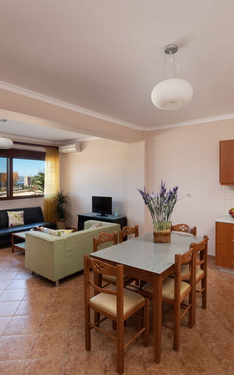 Villa Halepi: Keuken, Woonkamer