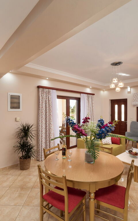 Villa Halepi: Woonkamer