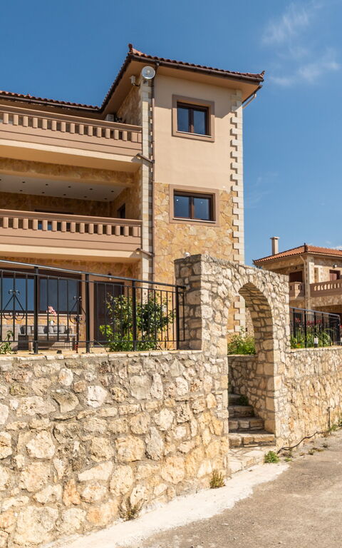 Villa Halepi: Buitenkanten, Buitenshuis, Tuin