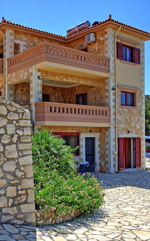 Villa Halepi: Buitenkanten, Buitenshuis, zwembad