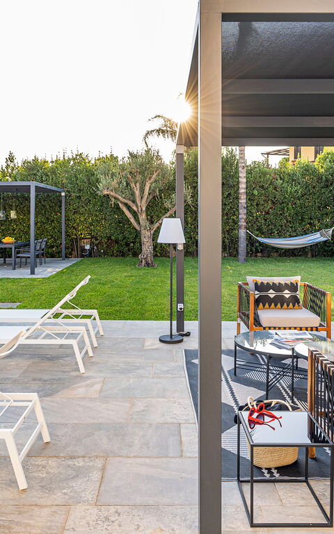 Villa Bonita: Balkon / terras / patio, Buitenkanten, Buitenshuis, Tuin