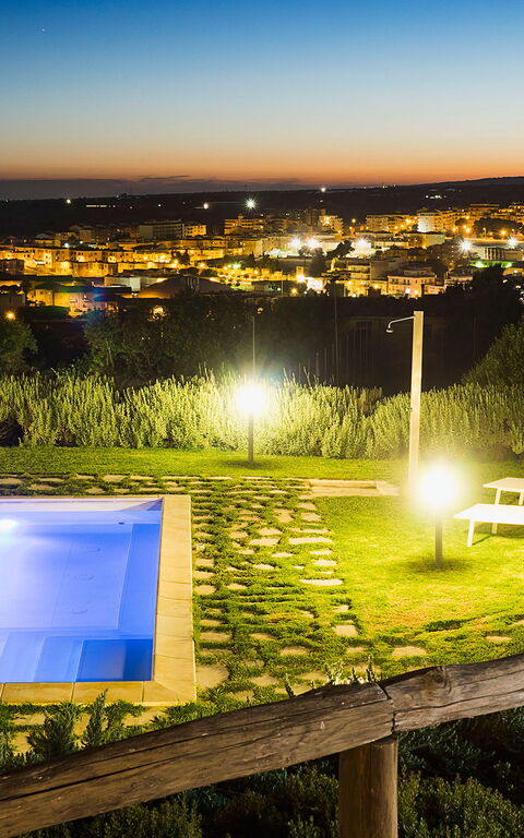 Villa Corte Dorata: Buitenkanten, Buitenshuis, Keer bekeken, Tuin, zwembad