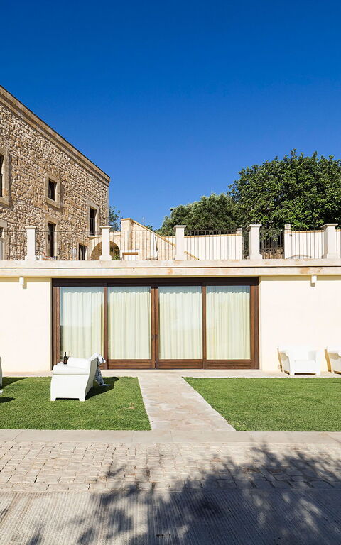 Villa Corte Dorata: Buitenshuis, Tuin, Zomer