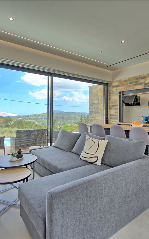 Villa Kallos: Keuken, Lunchroom, Woonkamer