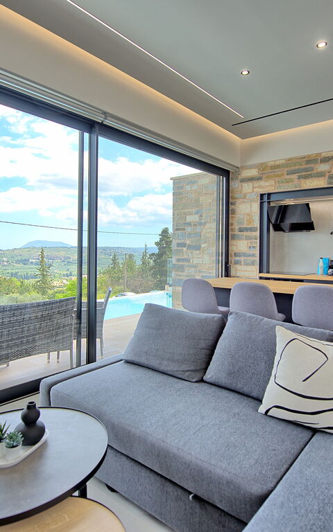 Villa Kallos: Keuken, Lunchroom, Woonkamer