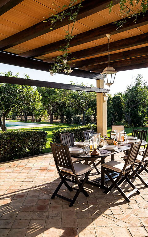 Don Salvatore: Buitenkanten, Tuin, zwembad