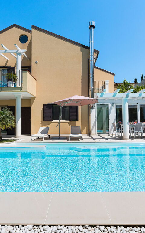 Villa Giutitta: Buitenkanten, Tuin, zwembad