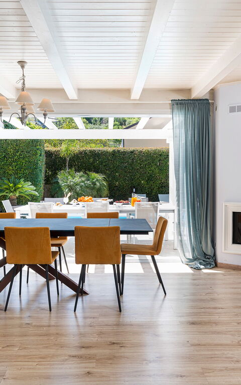 Villa Giutitta: Lunchroom, Woonkamer