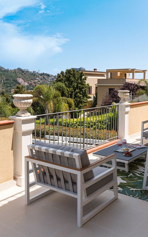 Villa Giutitta: Balkon / terras / patio, Keer bekeken