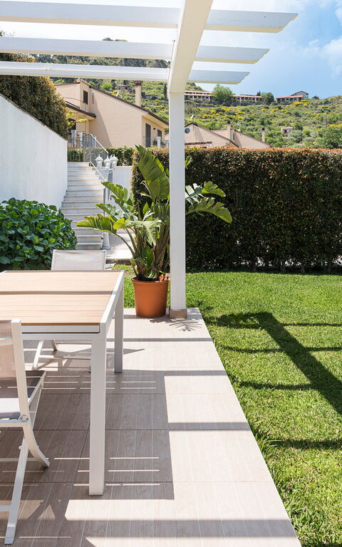 Villa Giutitta: Buitenkanten, Tuin