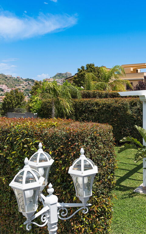 Villa Giutitta: Buitenkanten, Tuin