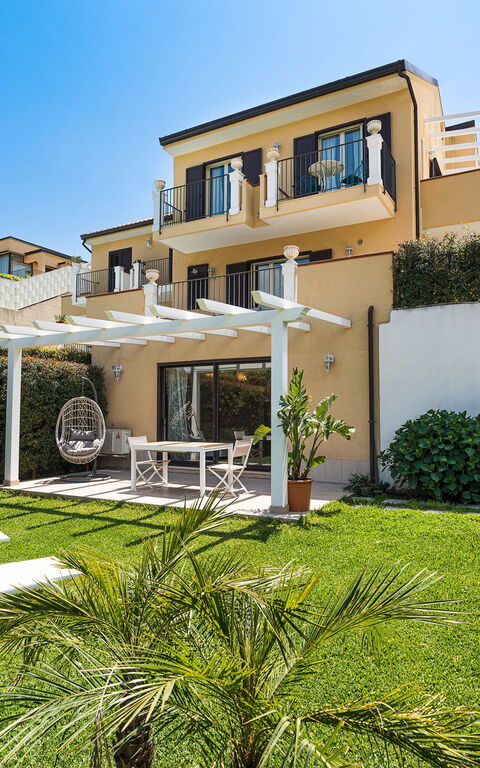 Villa Giutitta: Buitenkanten, Tuin