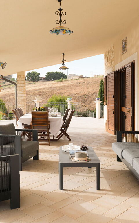 Villa Anthea: Buitenkanten, Keer bekeken