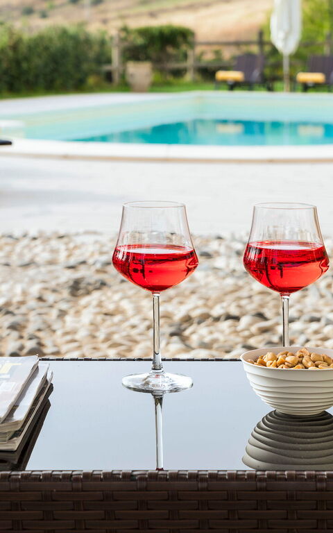 Villa Anthea: Buitenkanten, zwembad