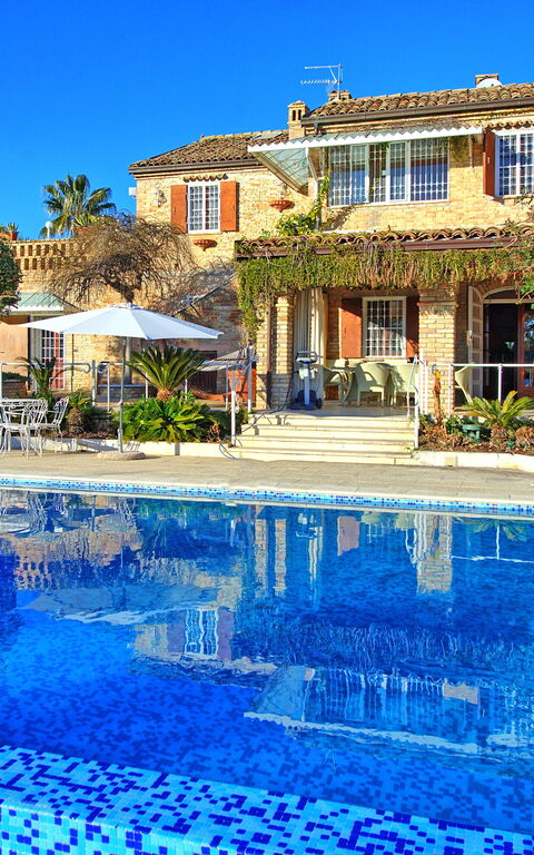 Villa Vittoria: zwembad