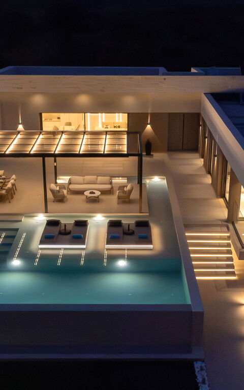 Villa El: Buitenkanten, zwembad