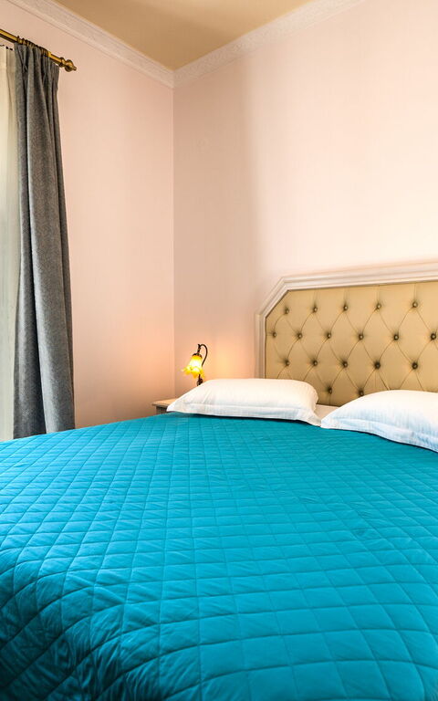 Iro Royal Villa: slaapkamer