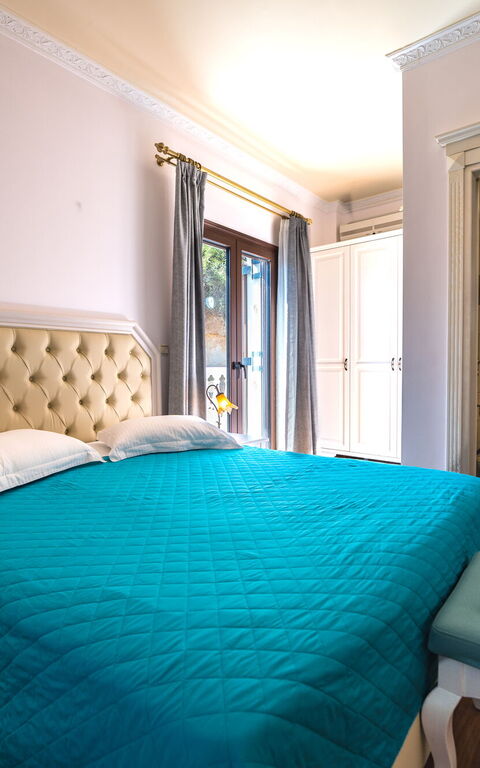 Iro Royal Villa: slaapkamer