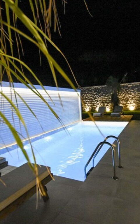 Villa Silentium Ionia: Buitenkanten, zwembad