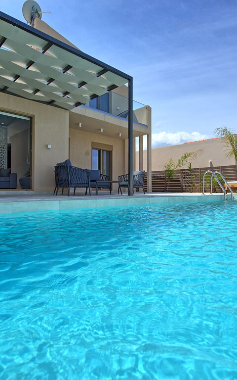 Villa Silentium Ionia: Balkon / terras / patio, Buitenkanten, Buitenshuis, zwembad