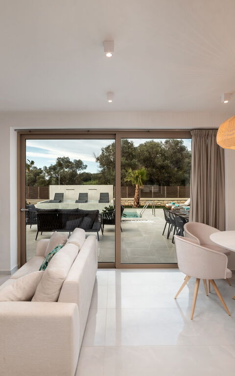 Villa Silentium Olia: Lunchroom, Woonkamer