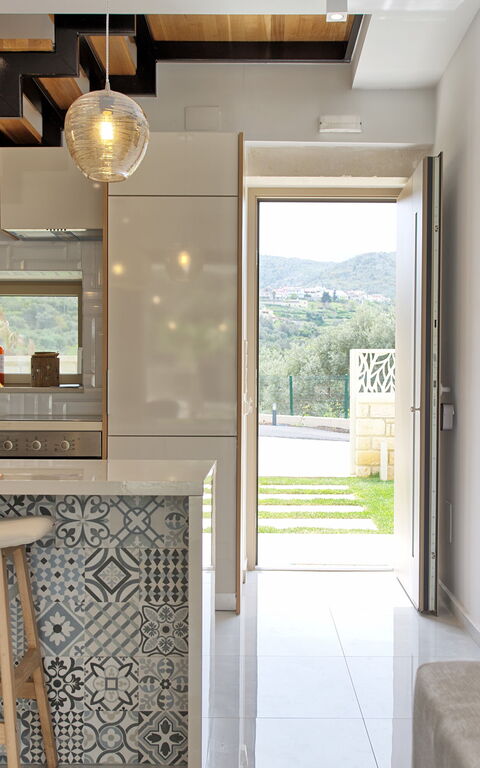 Villa Silentium Olia: Keuken, Lunchroom, Woonkamer