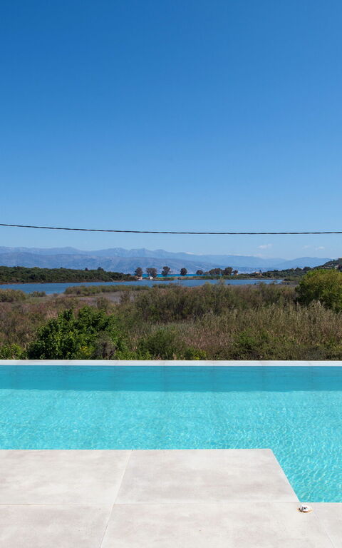 Villa Otter: Buitenshuis, Keer bekeken, zwembad