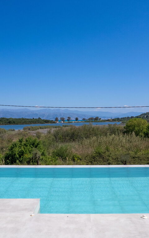 Villa Otter: Buitenshuis, Keer bekeken, zwembad