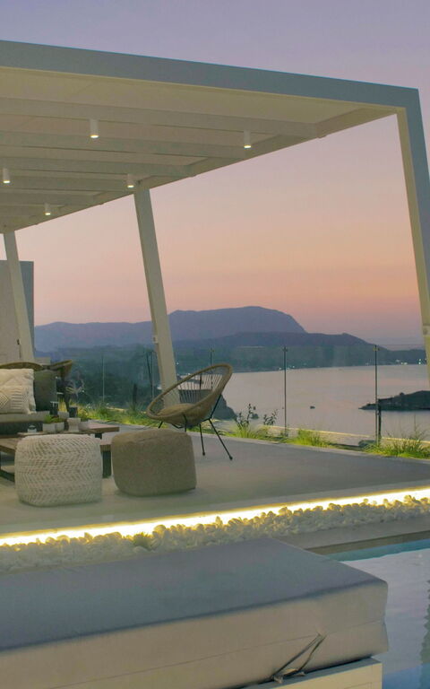 Seaview Lux: Buitenshuis, zwembad