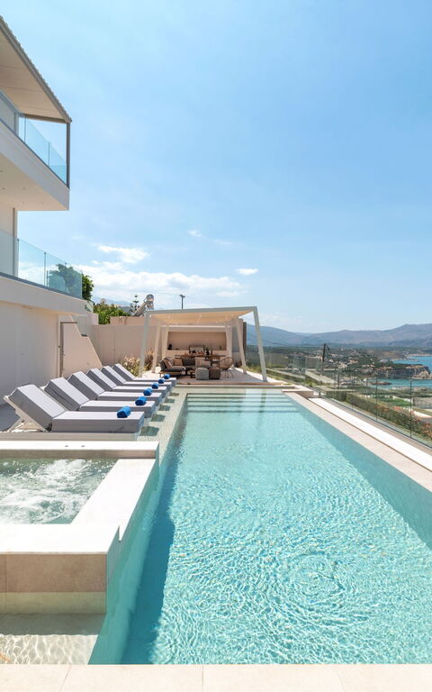 Seaview Lux: Buitenkanten, Buitenshuis, zwembad