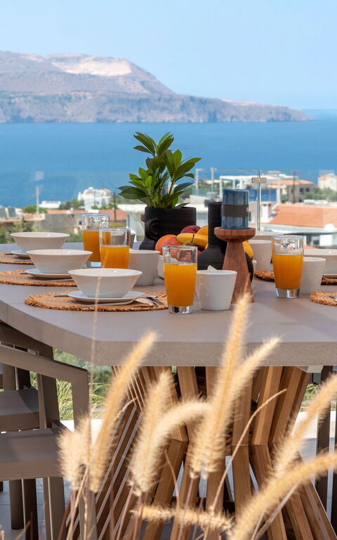 Seaview Lux: Buitenkanten, Buitenshuis, Eten