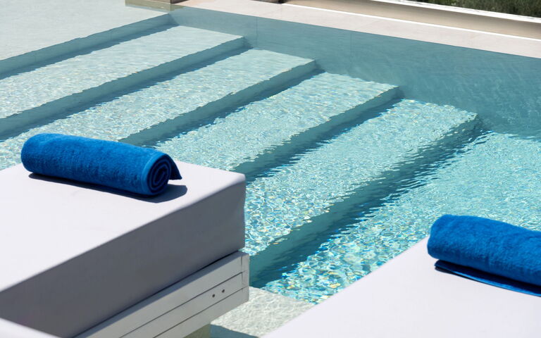 Seaview Lux: Buitenkanten, Buitenshuis, zwembad