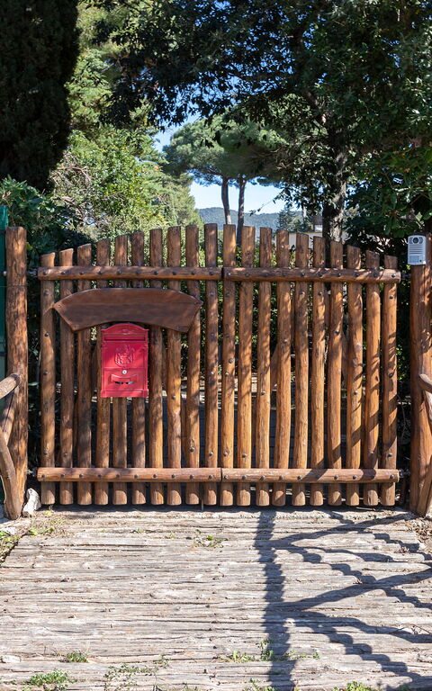 Villa Dolce Vita: Buitenkanten, Buitenshuis