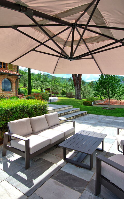 Villa Bellostare: Buitenshuis, Tuin