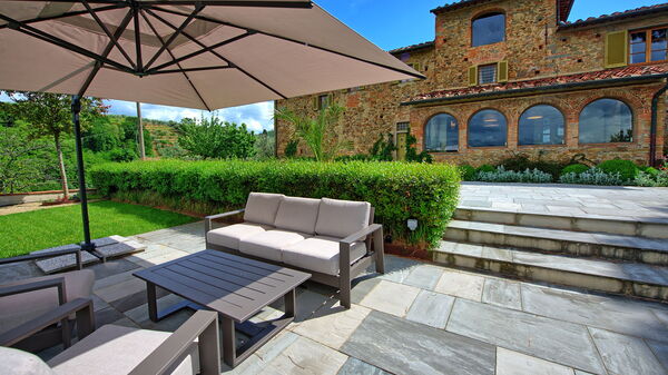 Villa Bellostare: Buitenkanten, Buitenshuis, Tuin