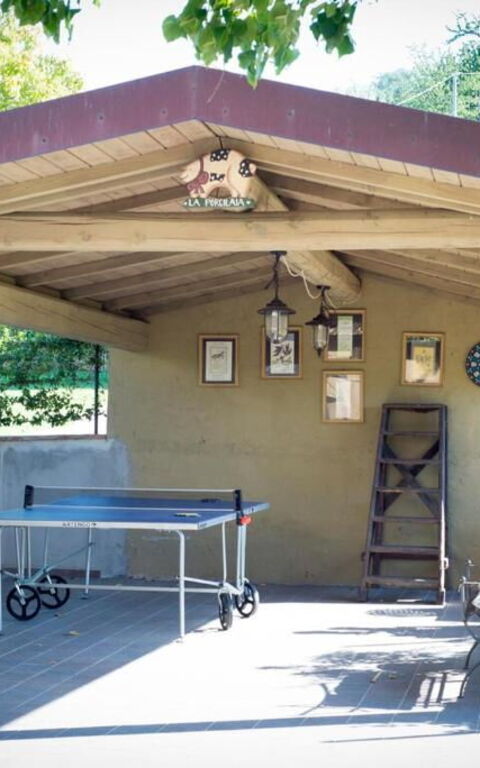 Bello Stare: Buitenkanten, Buitenshuis