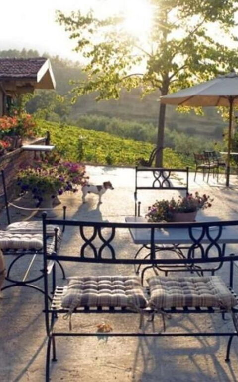 Bello Stare: Buitenkanten, Buitenshuis