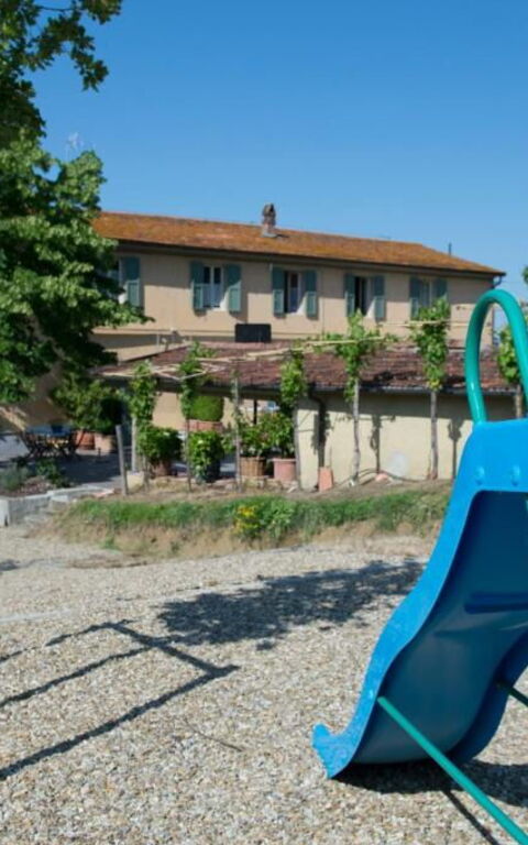 Bello Stare: Buitenkanten, Buitenshuis