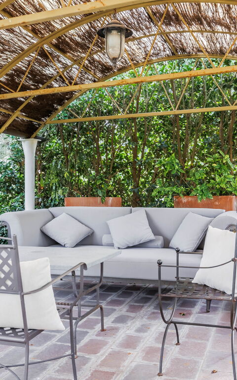 Bello Stare: Buitenshuis