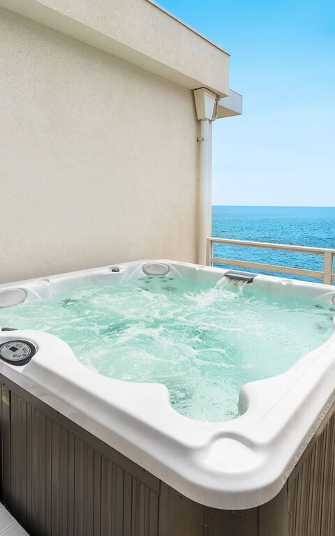 Villa Hermes: Buitenshuis, Keer bekeken, Welzijn, Zomer