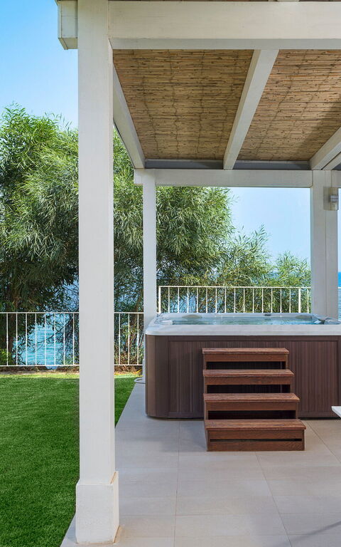 Stella Maris: bubbelbad, Buitenkanten, Buitenshuis, Keer bekeken, Tuin