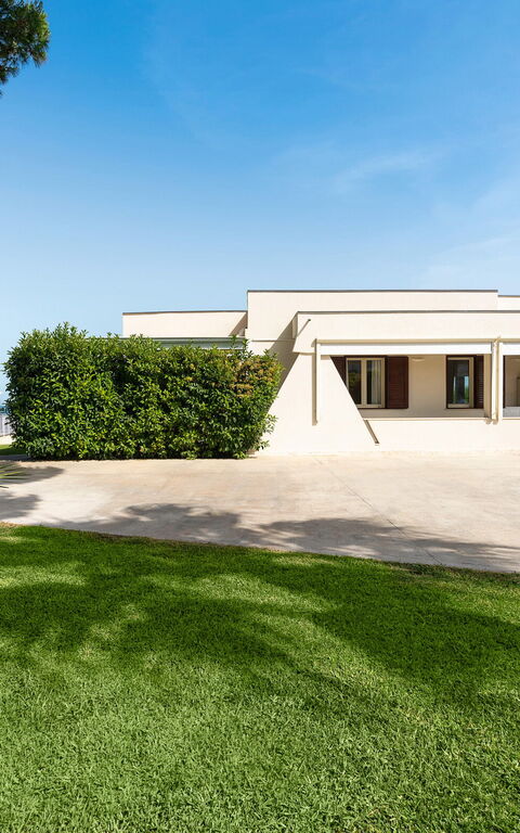 Stella Maris: Buitenkanten, Buitenshuis, Hoofdingang, Tuin