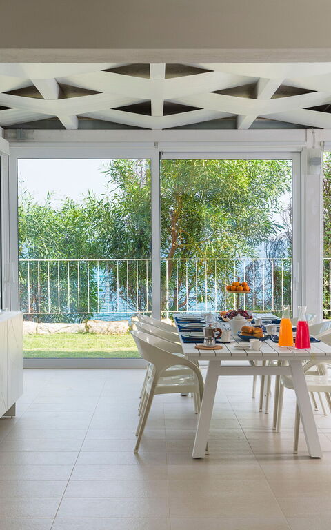 Stella Maris: Keer bekeken, Lunchroom