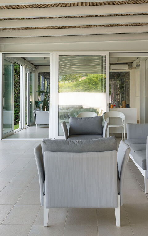 Stella Maris: Buitenkanten, Buitenshuis, Tuin