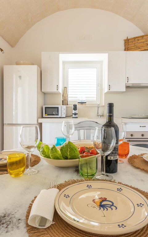 Trullo Adea: Keuken, Lunchroom