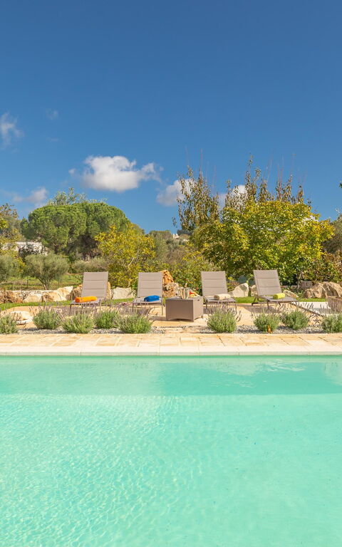 Trullo Adea: Buitenkanten, Buitenshuis, zwembad