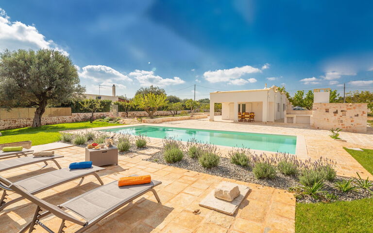 Trullo Adea: Buitenkanten, Buitenshuis, Tuin, zwembad