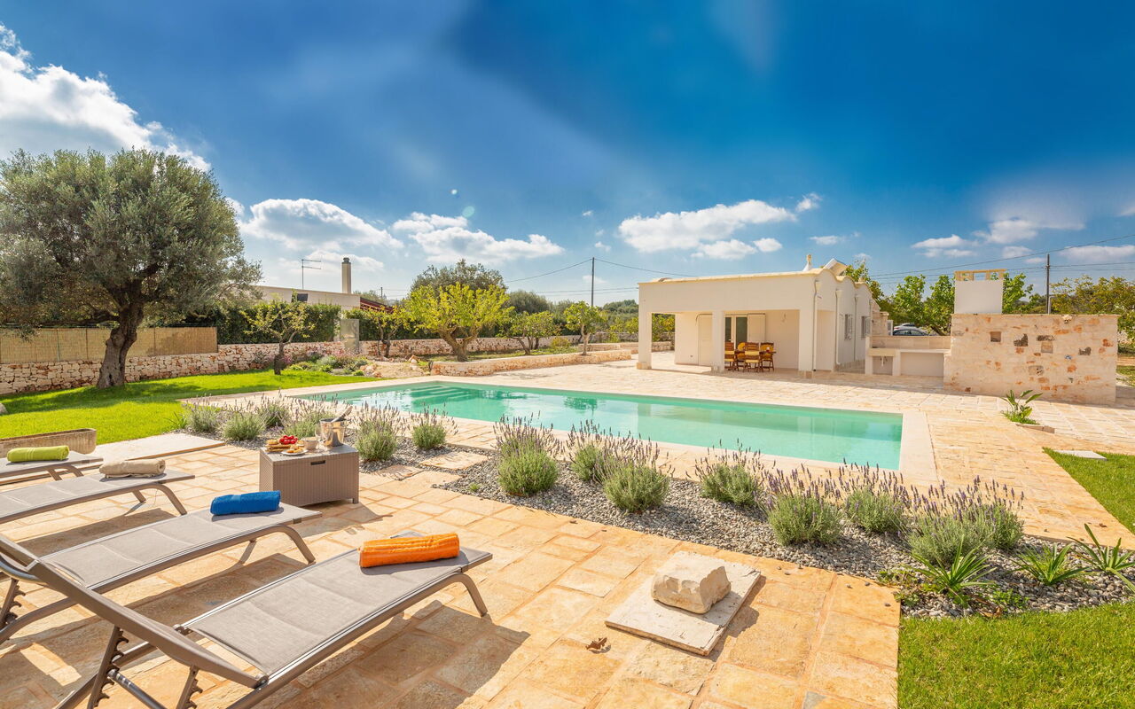 Trullo Adea: Buitenkanten, Buitenshuis, Tuin, zwembad